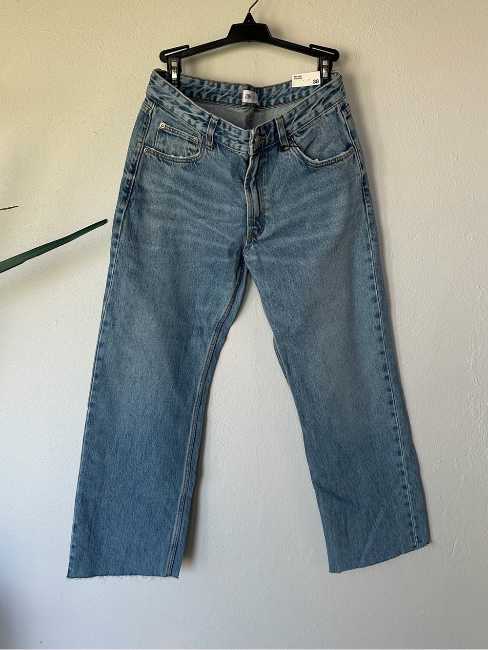 Zara Light Blue Straight Leg Women’s Jeans